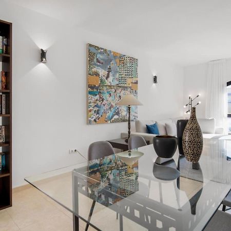 Apartamento De 2 Dormitorios En Playas Del Duque Marbella Exteriör bild
