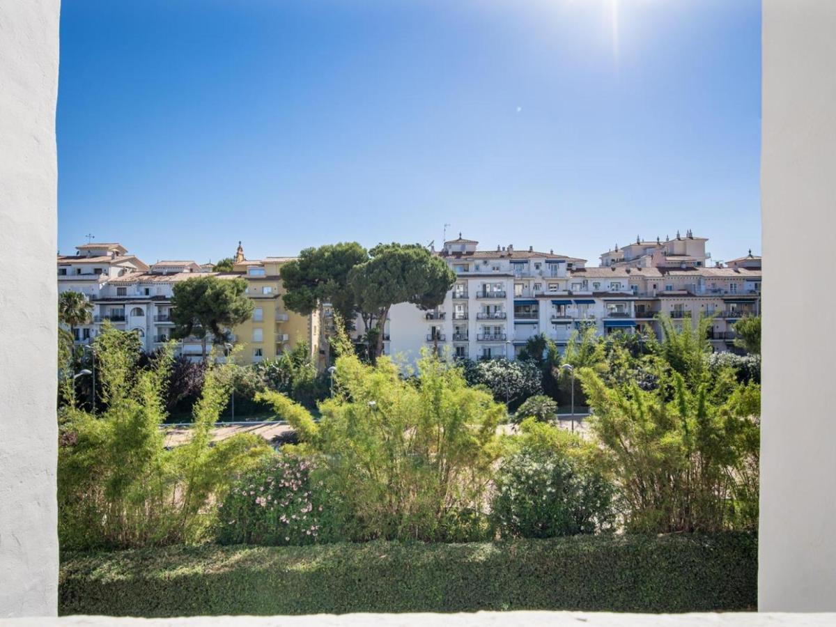 Apartamento De 2 Dormitorios En Playas Del Duque Marbella Exteriör bild