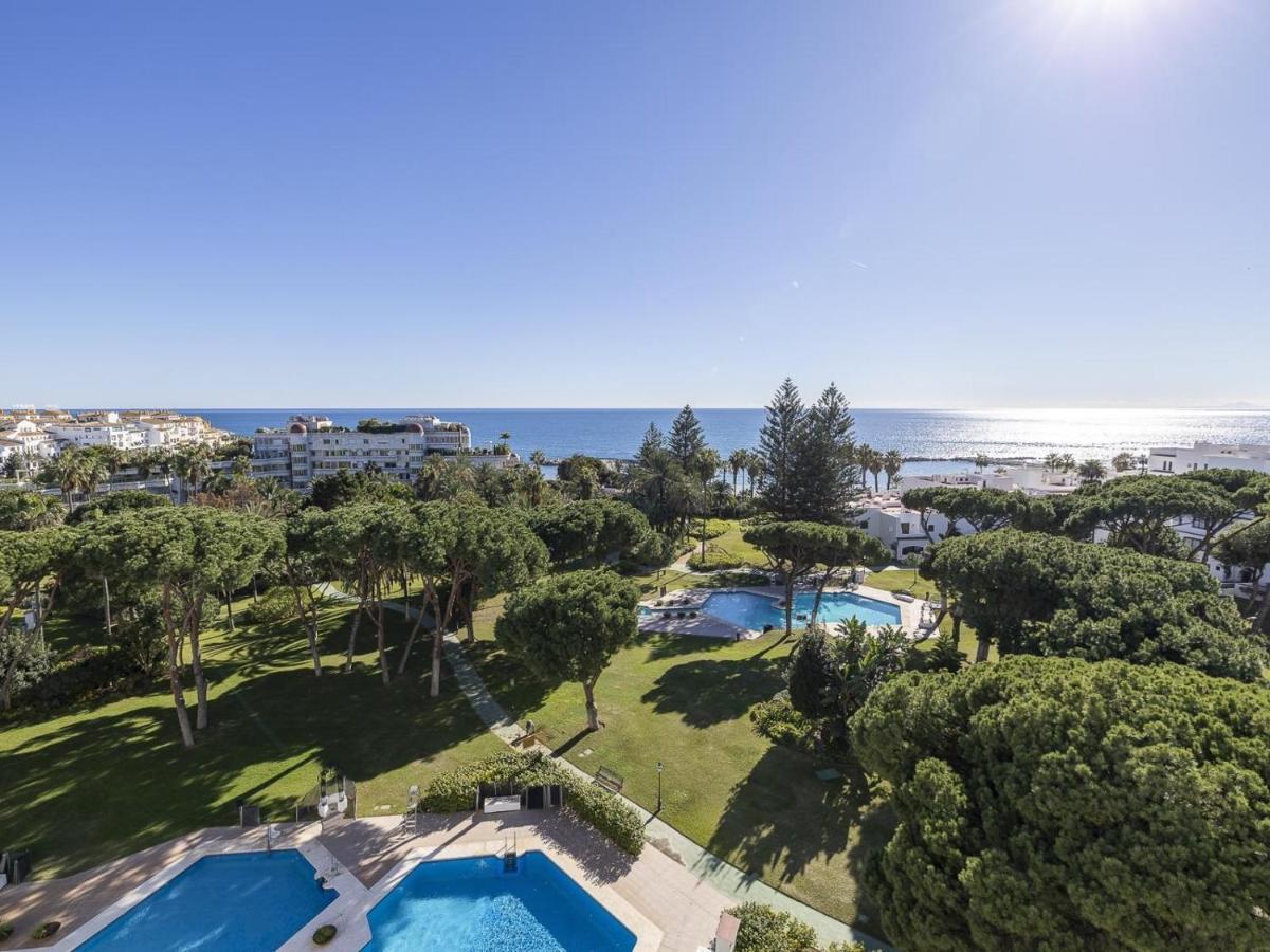 Apartamento De 2 Dormitorios En Playas Del Duque Marbella Exteriör bild