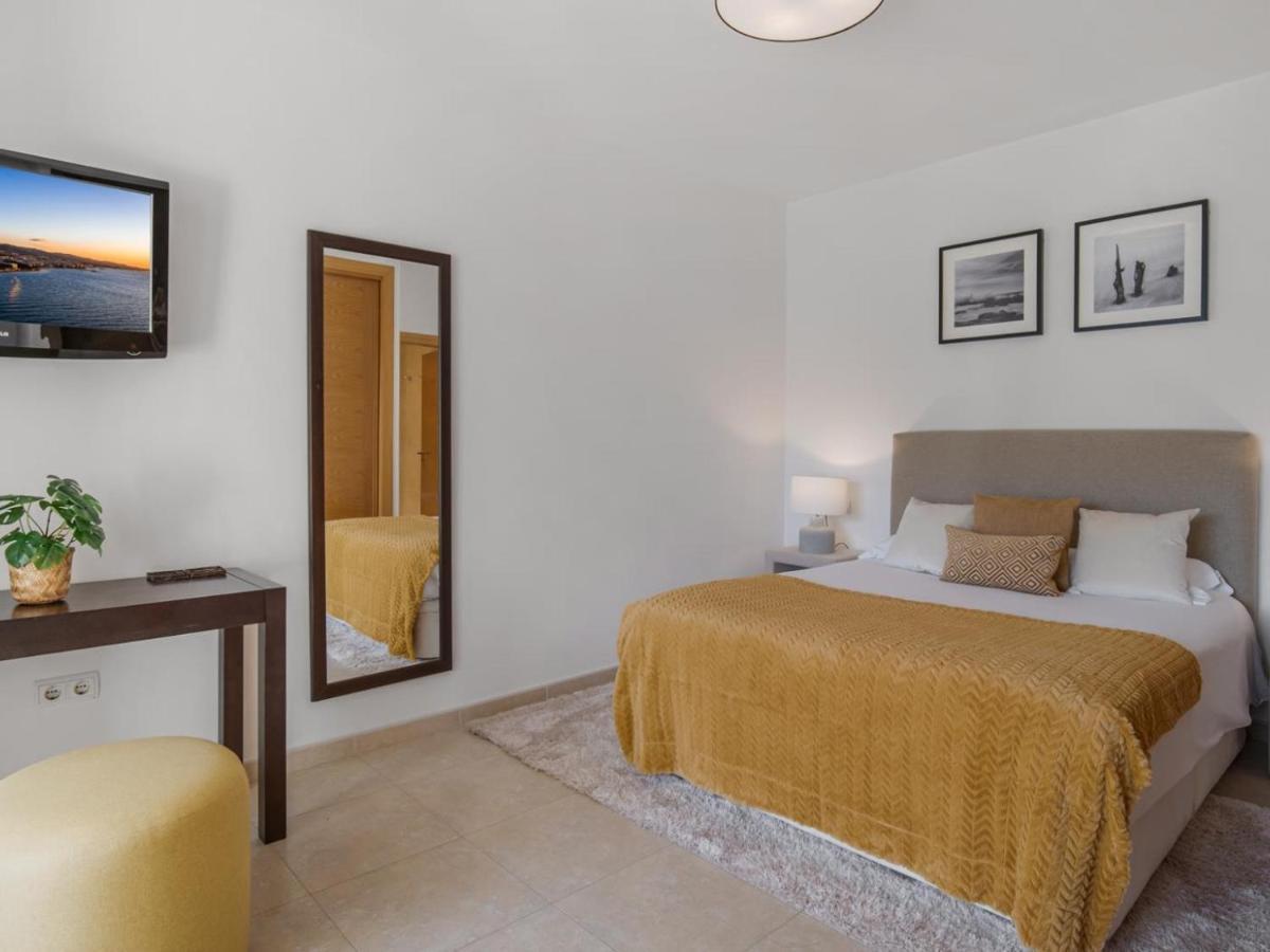 Apartamento De 2 Dormitorios En Playas Del Duque Marbella Exteriör bild