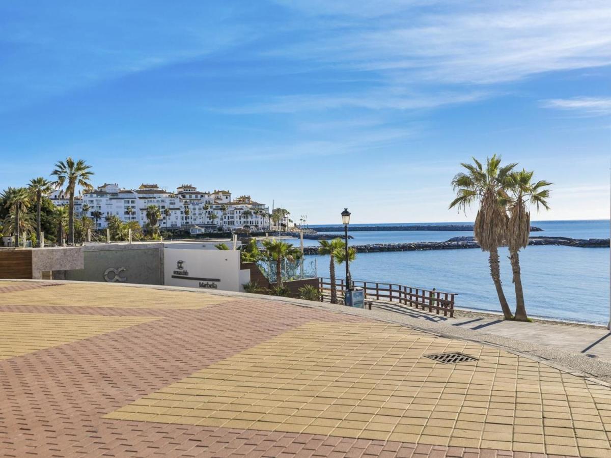 Apartamento De 2 Dormitorios En Playas Del Duque Marbella Exteriör bild