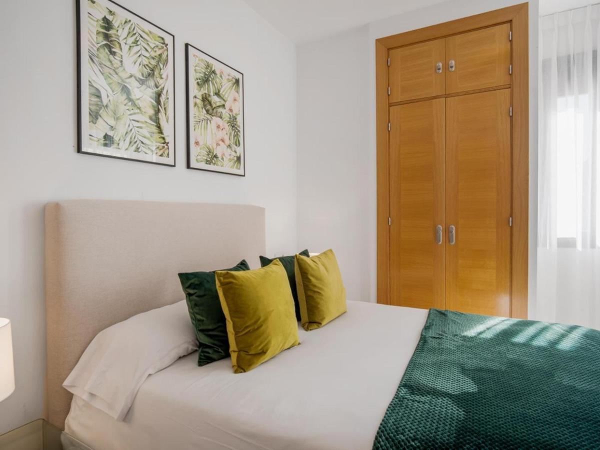 Apartamento De 2 Dormitorios En Playas Del Duque Marbella Exteriör bild