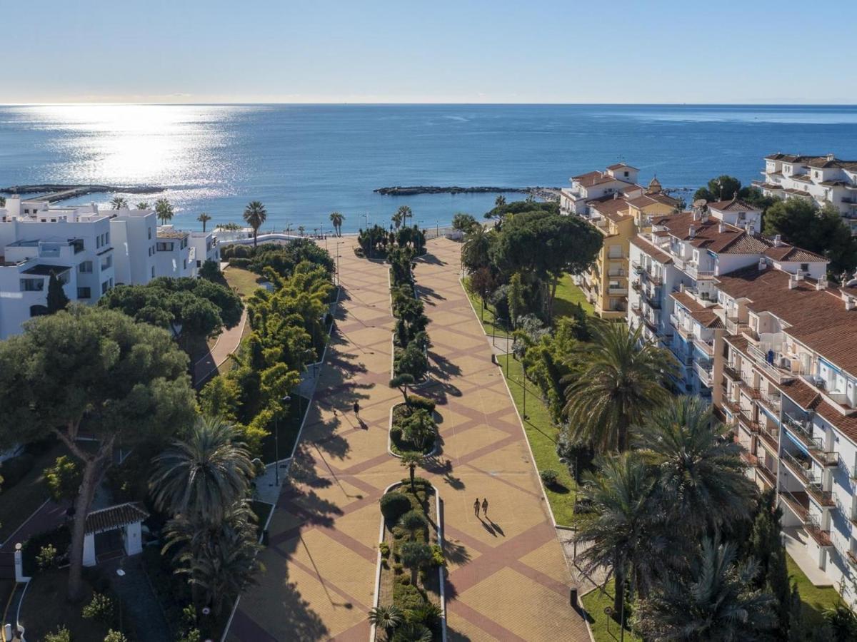 Apartamento De 2 Dormitorios En Playas Del Duque Marbella Exteriör bild