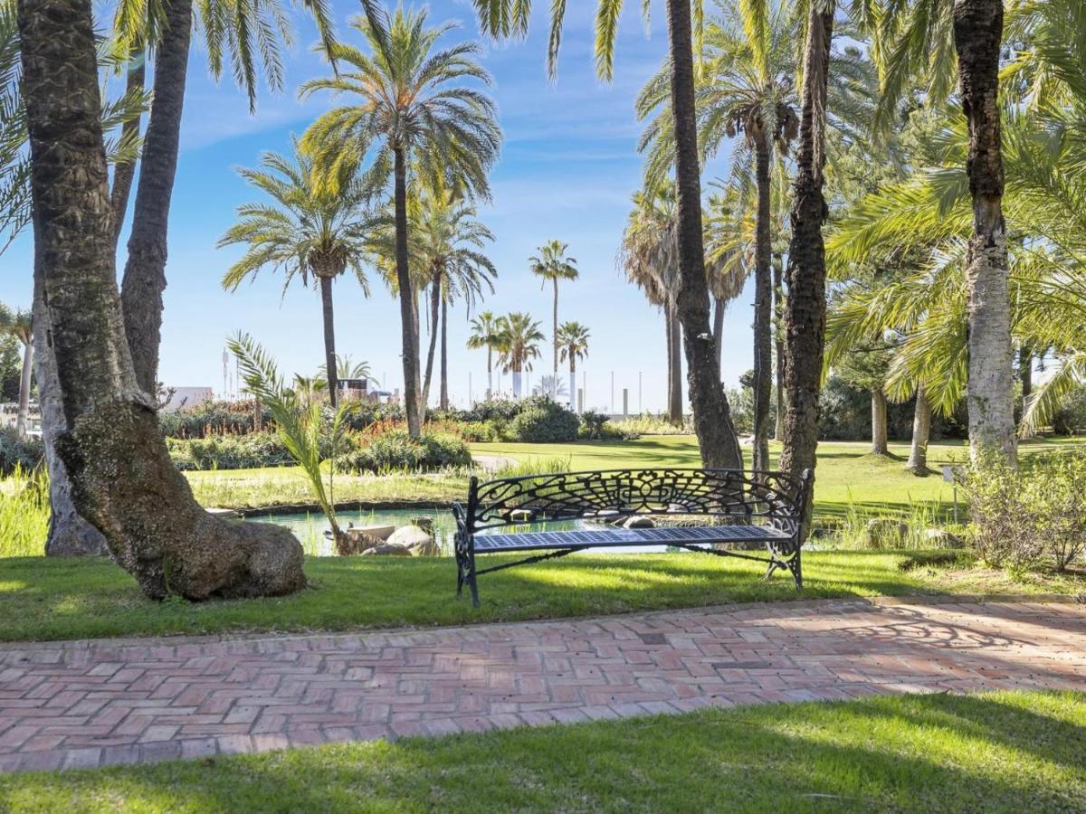 Apartamento De 2 Dormitorios En Playas Del Duque Marbella Exteriör bild
